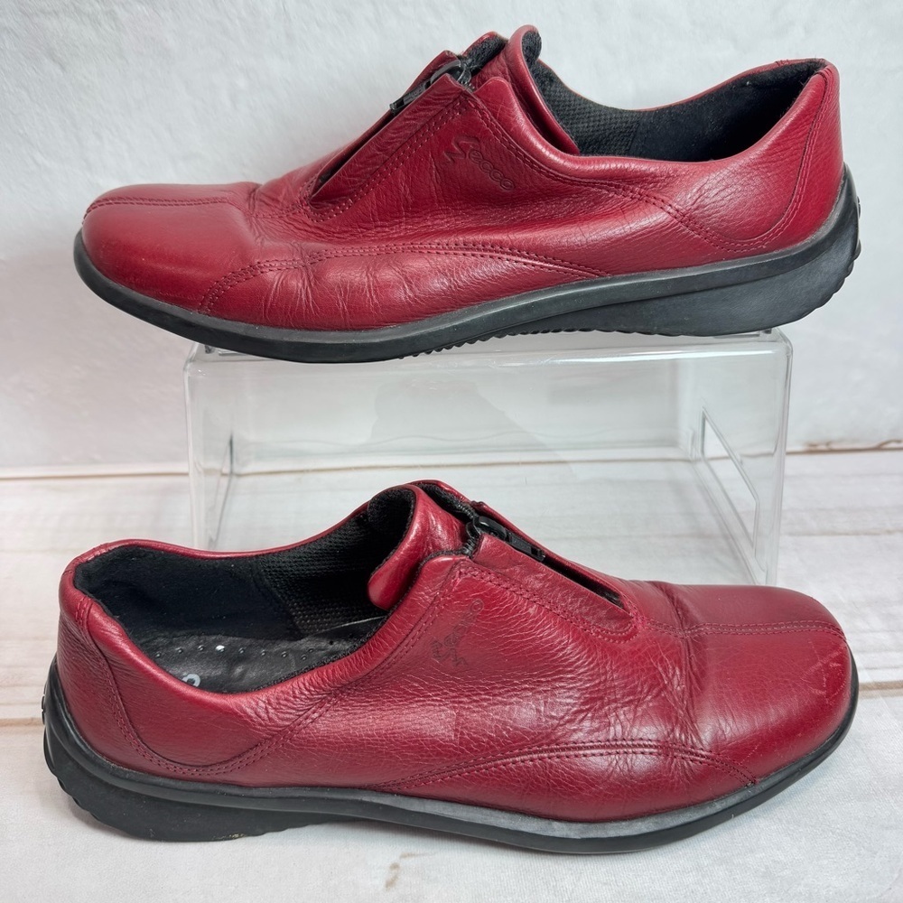 Ecco Dark Barn Red Leather Slip-On Loafer Shoes with Zipper Black Rubber Sole